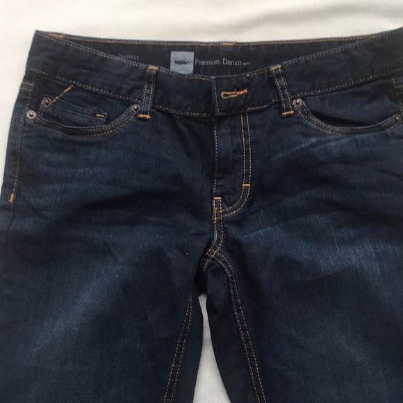 Dark denim bootcut jeans.  Size 8 Short. - Picture 3 of 5